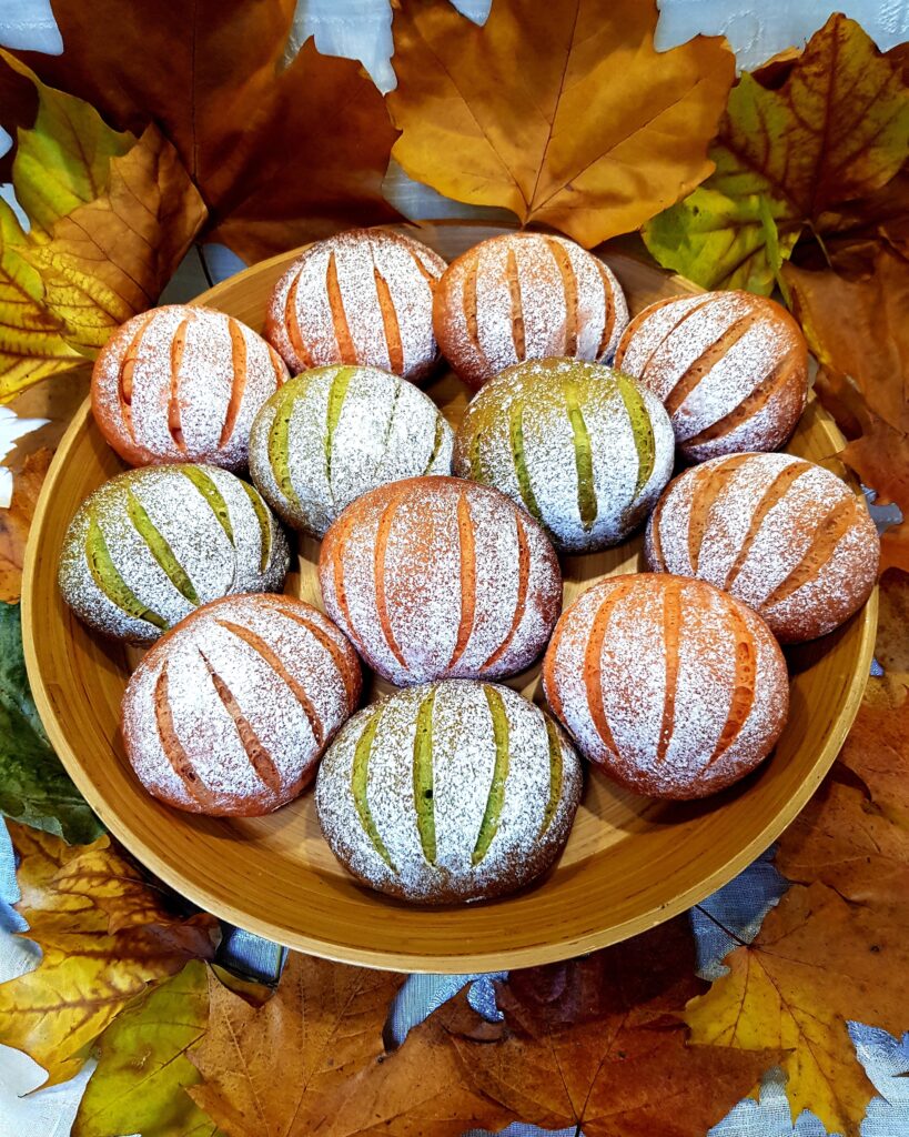 Babna's Conchas Buns
