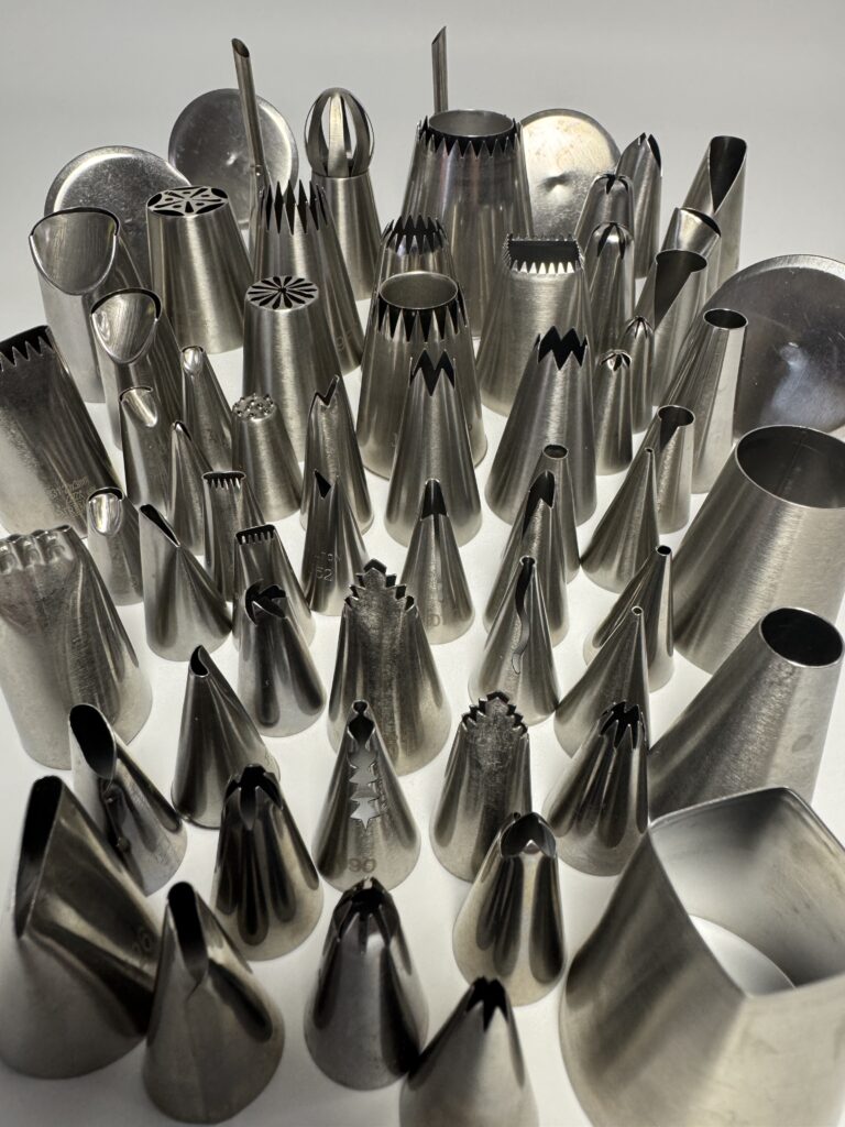 Babna's Piping Bags & Nozzles